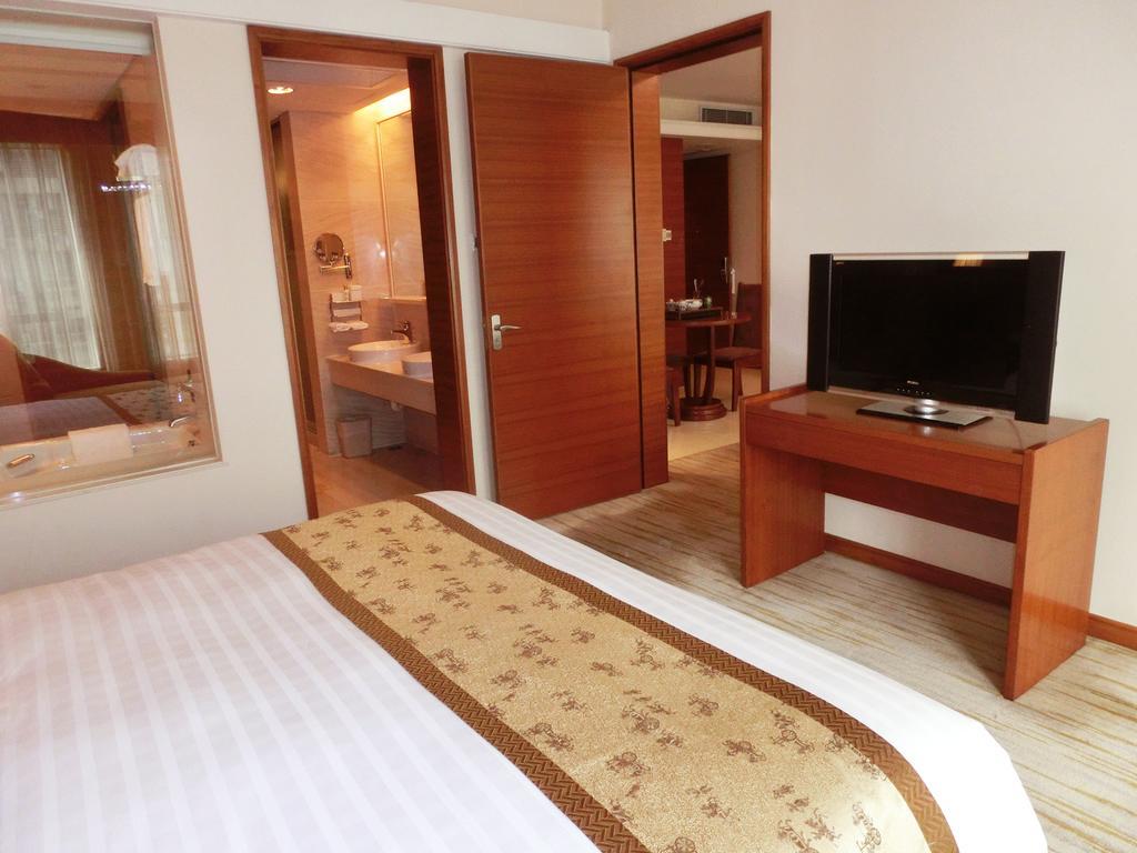 Ramada Plaza Guangzhou Ξενοδοχείο Δωμάτιο φωτογραφία